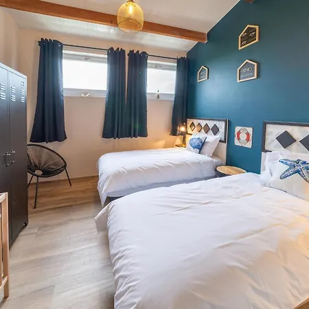 Holiday home Elegant Place In Goesnes, Cleaning Included *